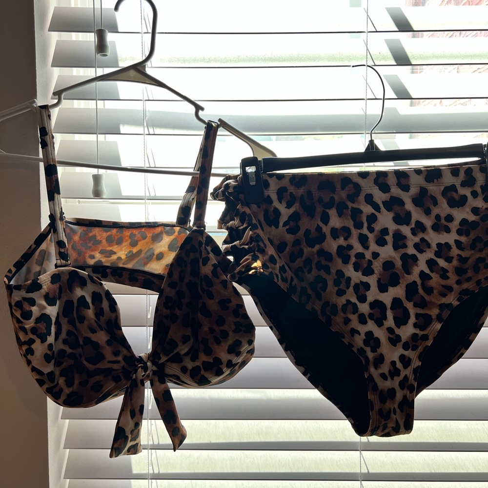Forever21 Women’s Cheetah Print Bikini